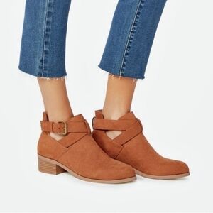 JUSTFAB Cognac Low Rider Strap & Buckle Boots Size 10